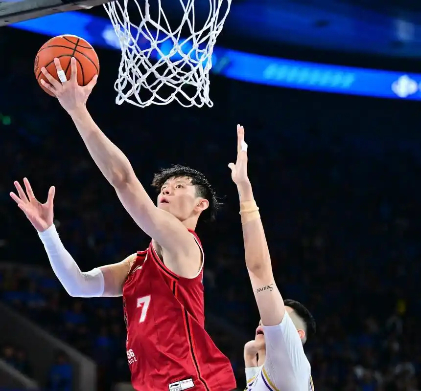 今晚圣安东尼奥马刺调整名单以备CBA常规赛，伤情更新环节打磨，气氛紧张，纪律约束更严格的简单介绍J9九游